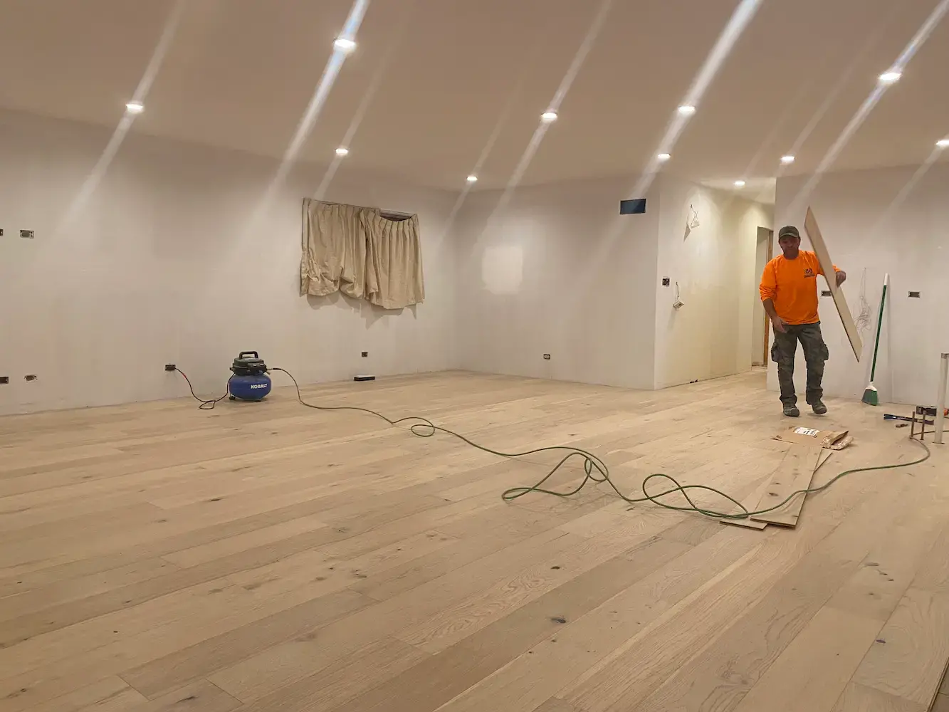 Flooring Installation Hardwood, Tile, Vinyl, Carpet